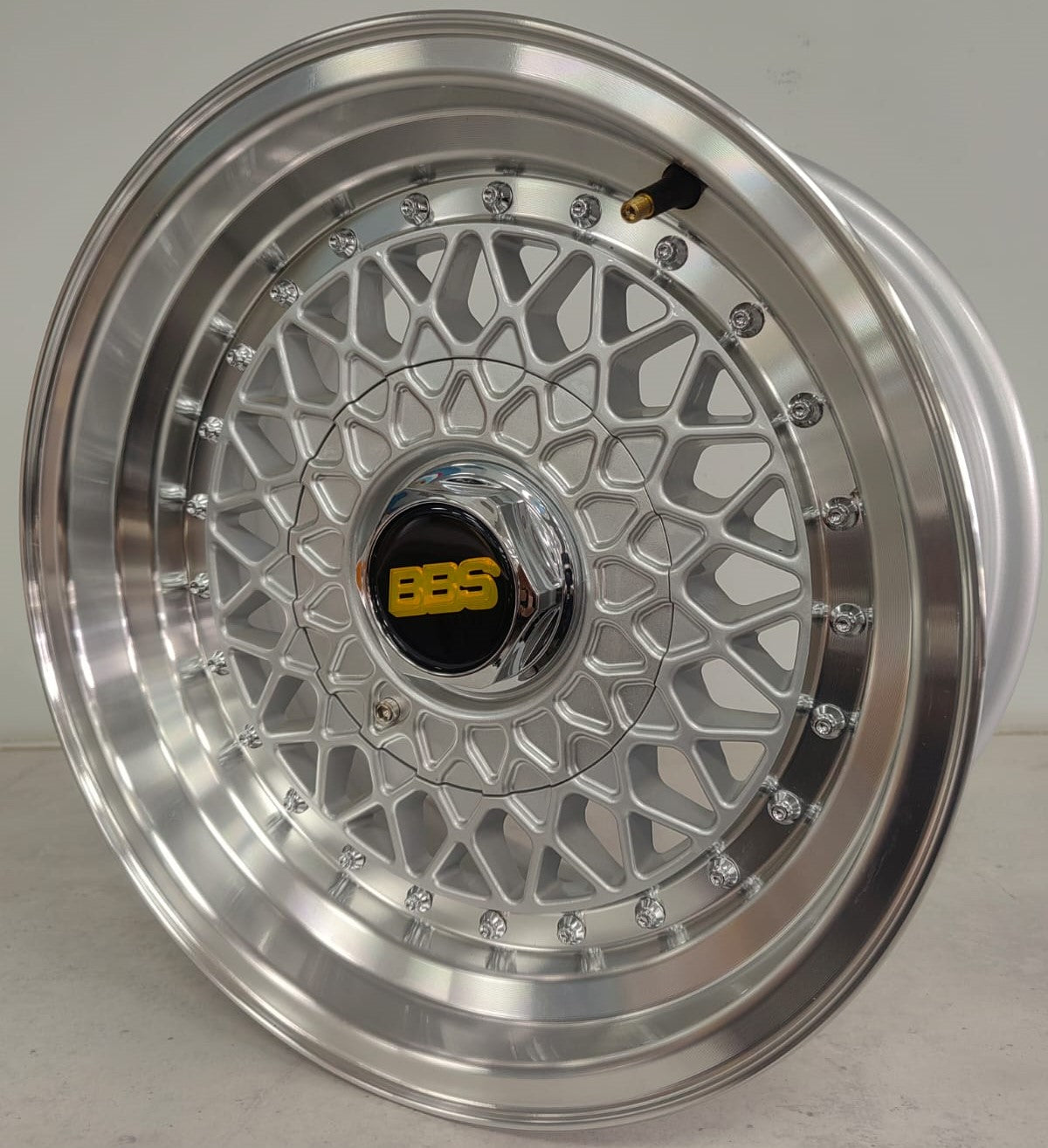 15" ZAXX LK1048 (15X7J/6-139) SILVER BBS