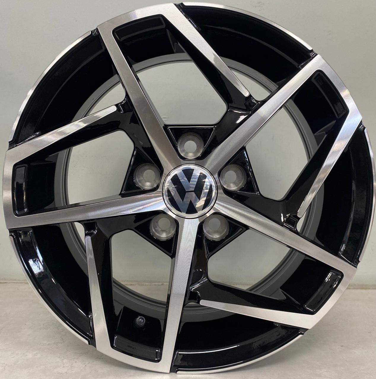 14" ZAXX LK5303 (14X6J/5-100) ET35 MB VW