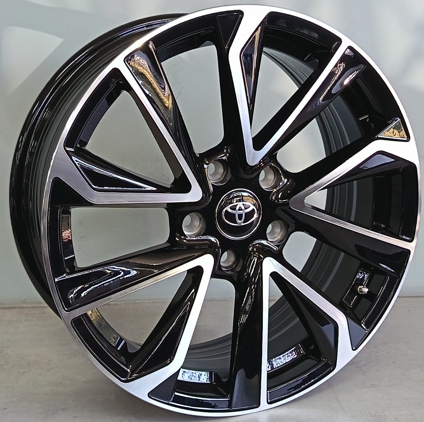 17" ZAXX XP24010 ( 17X7J/5-114) BMF TOYOTA