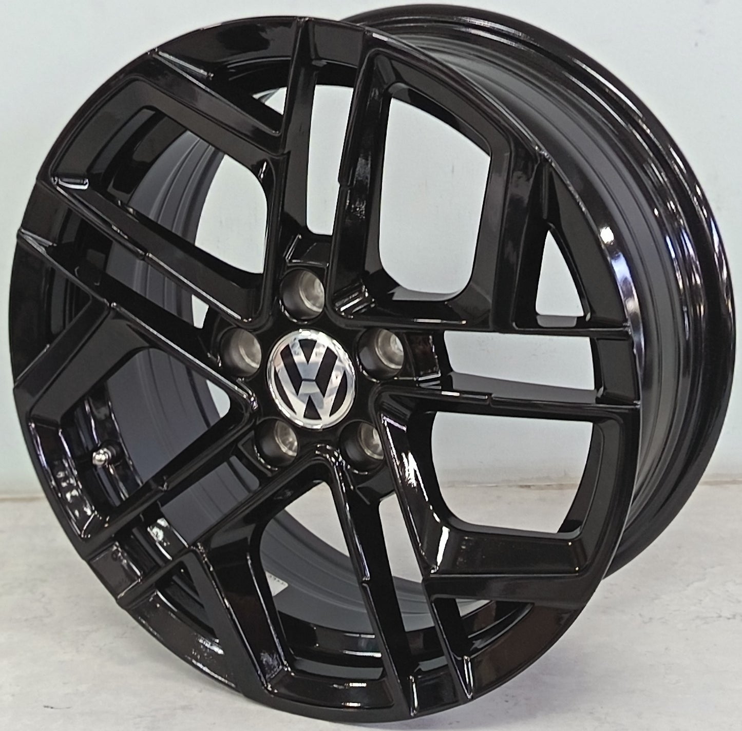 15" ZAXX XP24043 ( 15X6J/5-100 ) ET35 BLACK