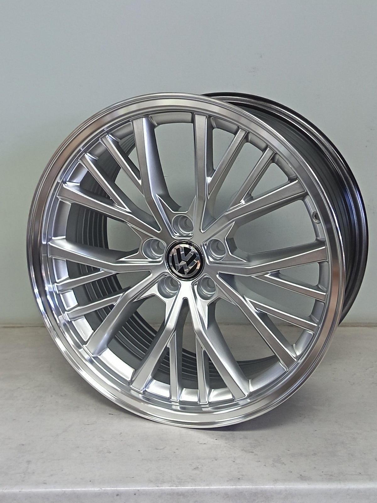 17" ZAXX XP24050 (17X8/5-100) HS ET29 VW