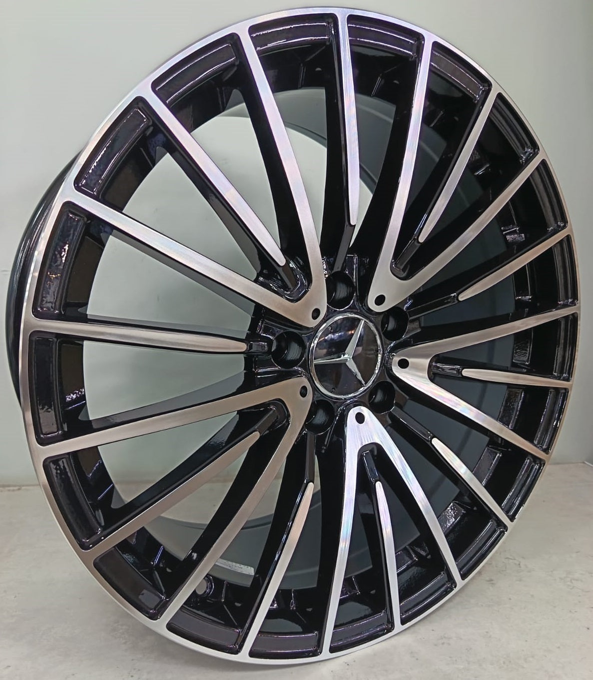 18" ZAXX 182001HB (18X8.5/5-112) MERC
