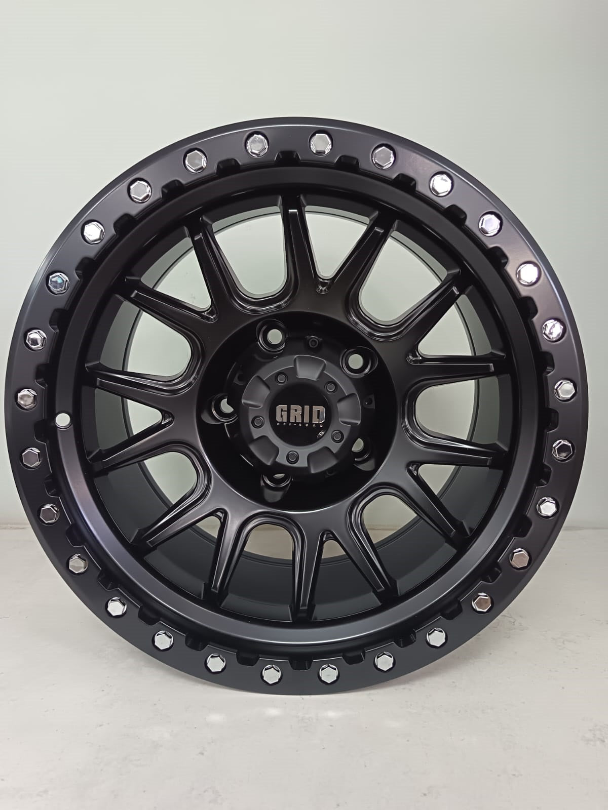 17" SSQ DOMINATOR (17X9/5-150)