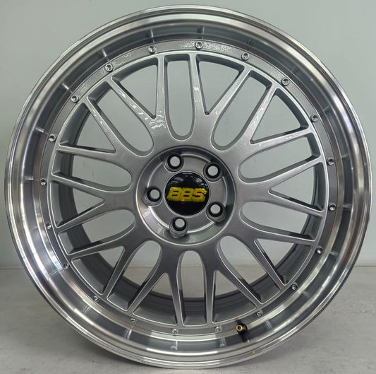 18" NDT OTA074 (18X8J/5-100) ET40 HBLK+MLIP BBS