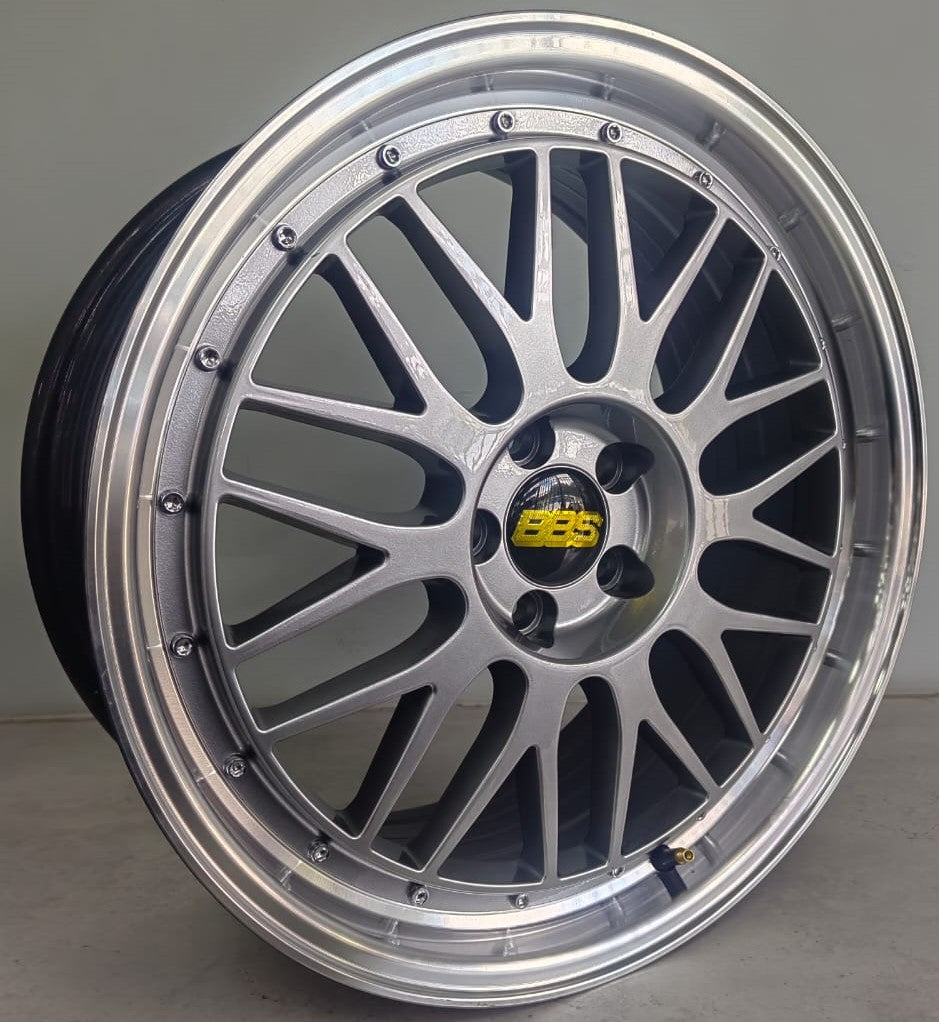 18" NDT OTA074 (18X8J/5-100) ET40 HBLK+MLIP BBS