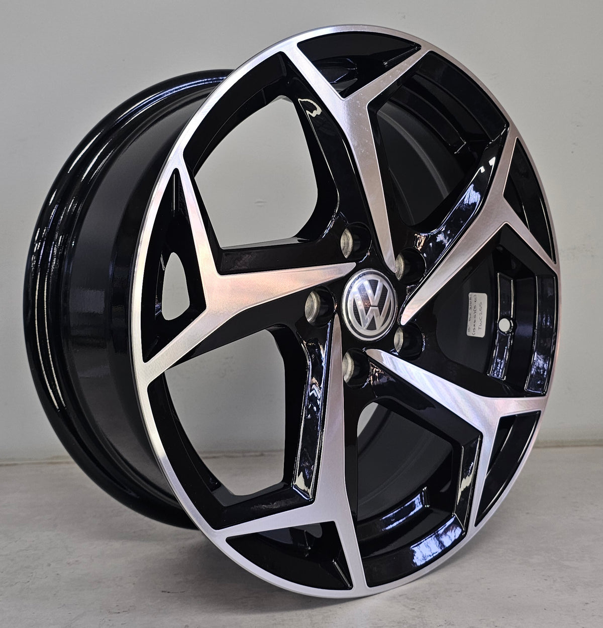15" TWC S01354 (15X6.5J/5-100) BMF ET35 VW